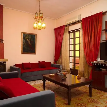 Spacious Wh Free Parking Spaces Apartment *