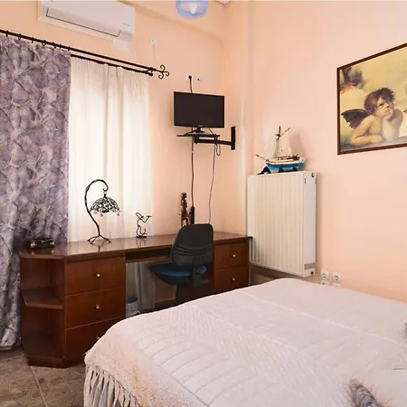 Apartment Spacious Wh Free Parking Spaces